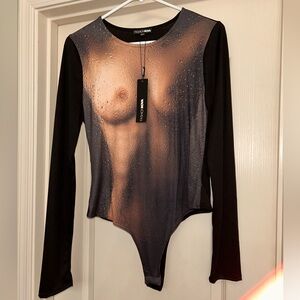 Fashion Nova long sleeve bodysuit with wet print